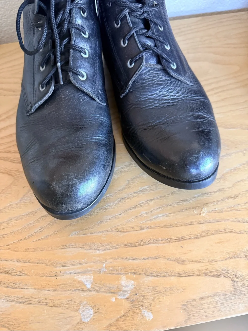 Ariat Black Leather Lace-Up Chukka Boots